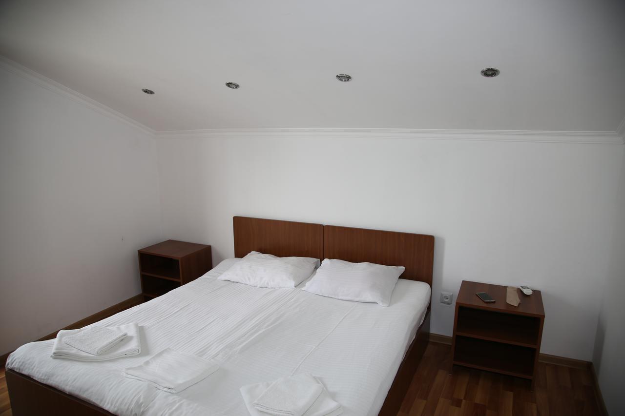 Merabi Guest House Makhinjauri Bagian luar foto
